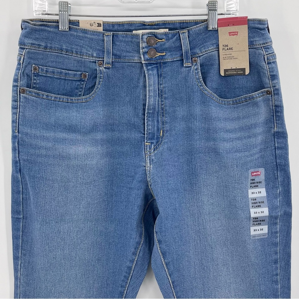 NWT Levi’s 726 Western Flare High Rise Medium Indigo Stretch Denim Jeans 33/32 - Picture 4 of 14